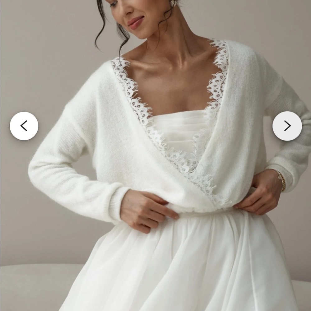 🤍 Bridal Cream Cropped Lace Sweater - Romantic & Soft- Sz small - From Etsy🤍